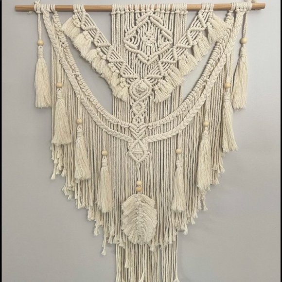 Large Macrame Wall Hanging Boho Home Decor - Picture 4 of 8